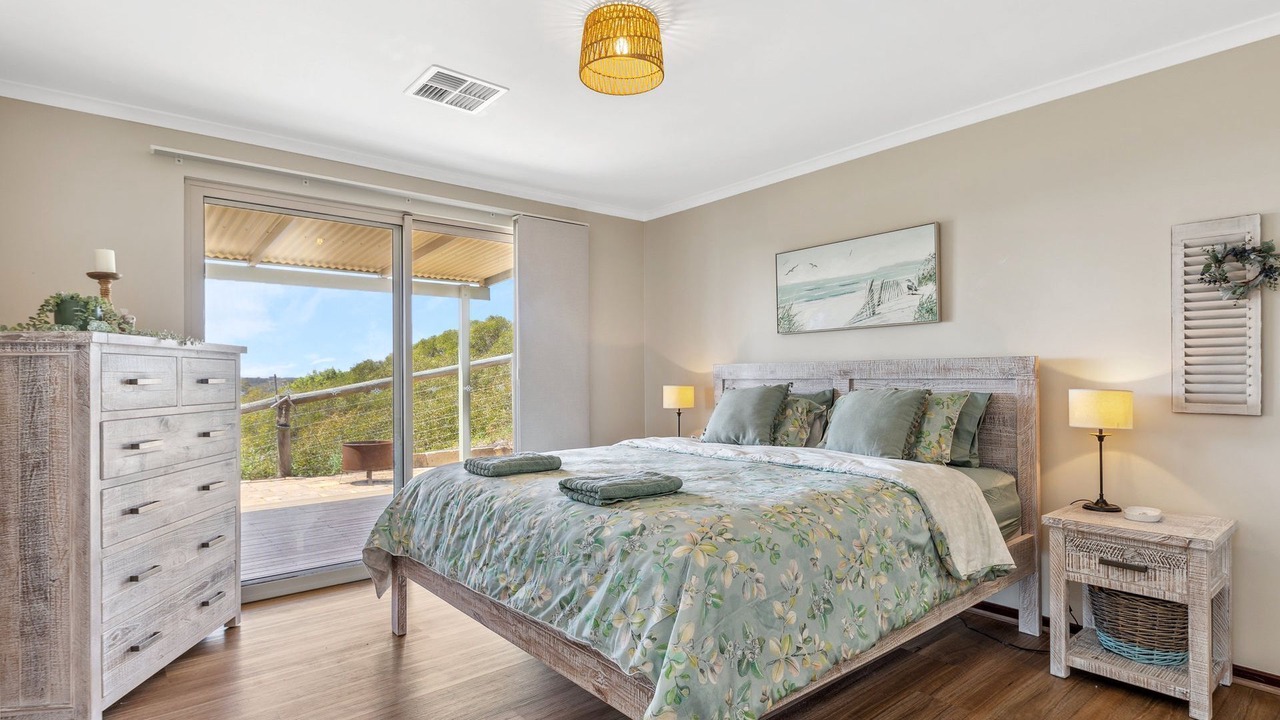 Photo of Bedroom in Preston Beach
