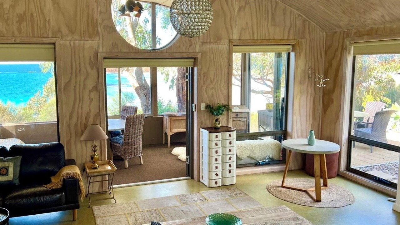 Photo of Livingroom in Duncan