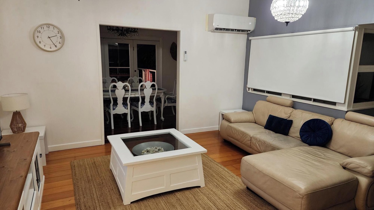 Photo of Livingroom in Beachmere