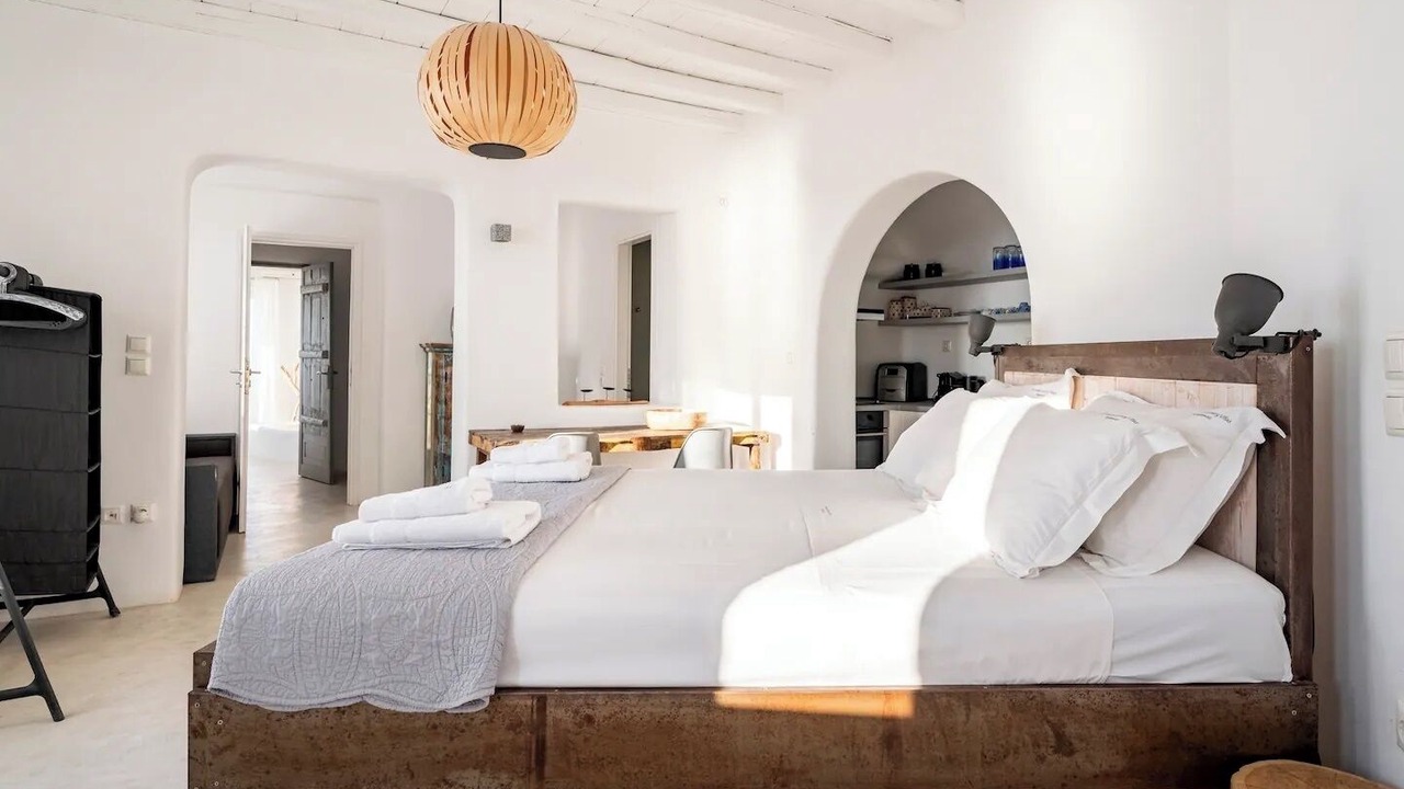 Photo of Bedroom in Faros Armenistis