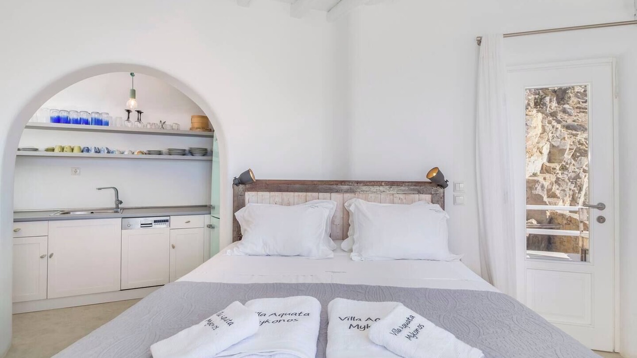 Photo of Bedroom in Faros Armenistis
