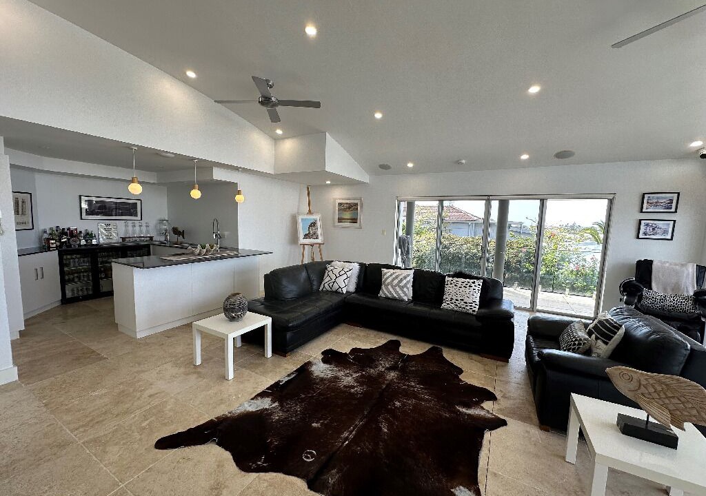 Photo of Livingroom in Dee Why