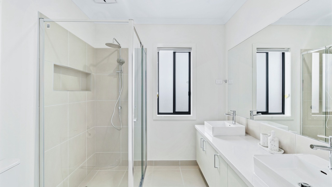 Photo of Bathroom in Yarrawonga