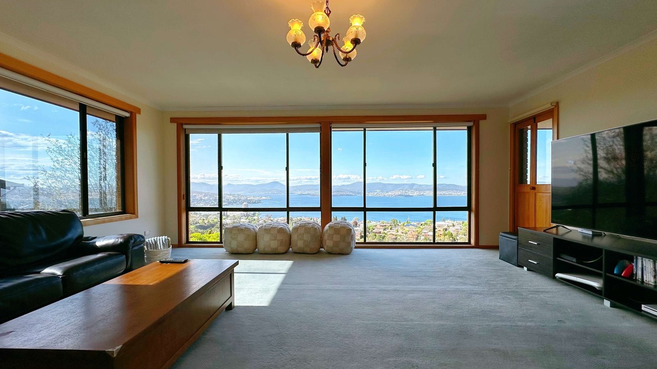 Photo of Livingroom in Sandy Bay