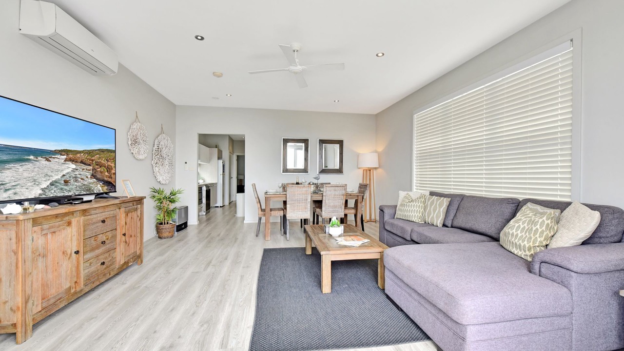 Photo of Livingroom in Caves Beach