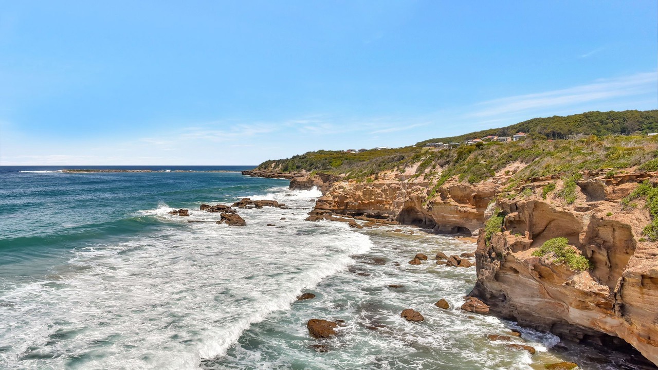 Photo of Others in Caves Beach