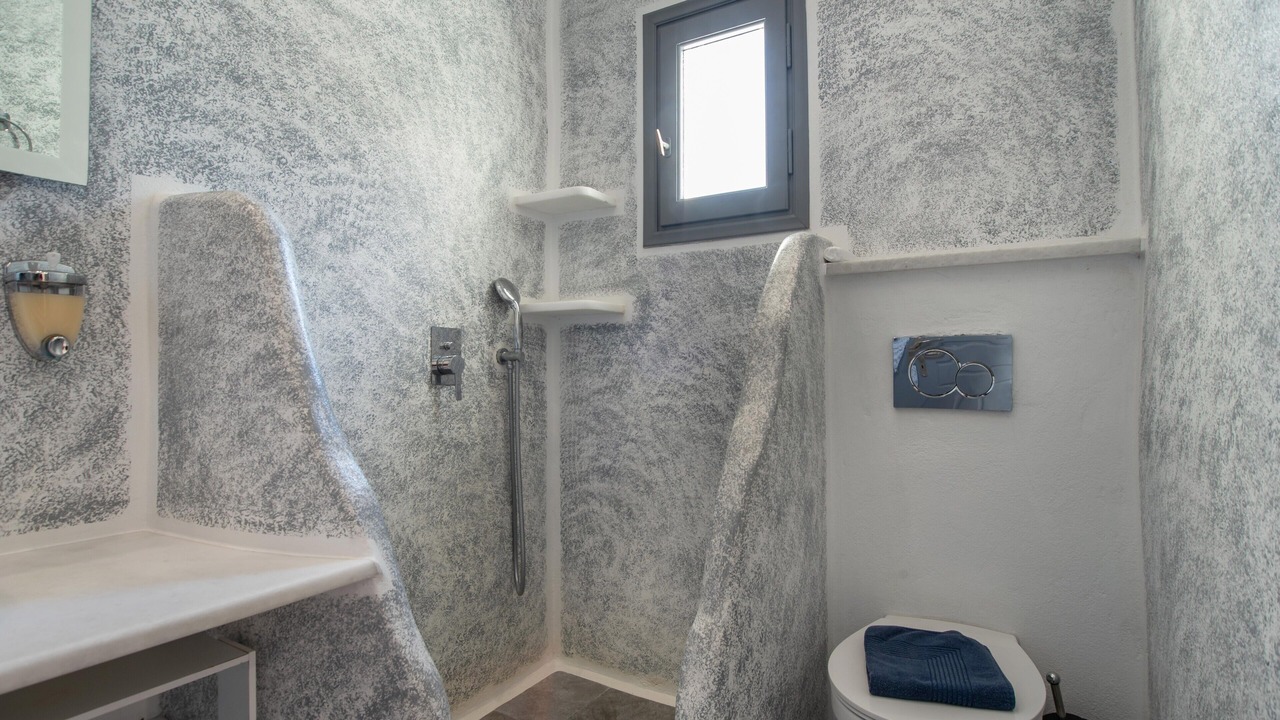 Photo of Bathroom in Engarai