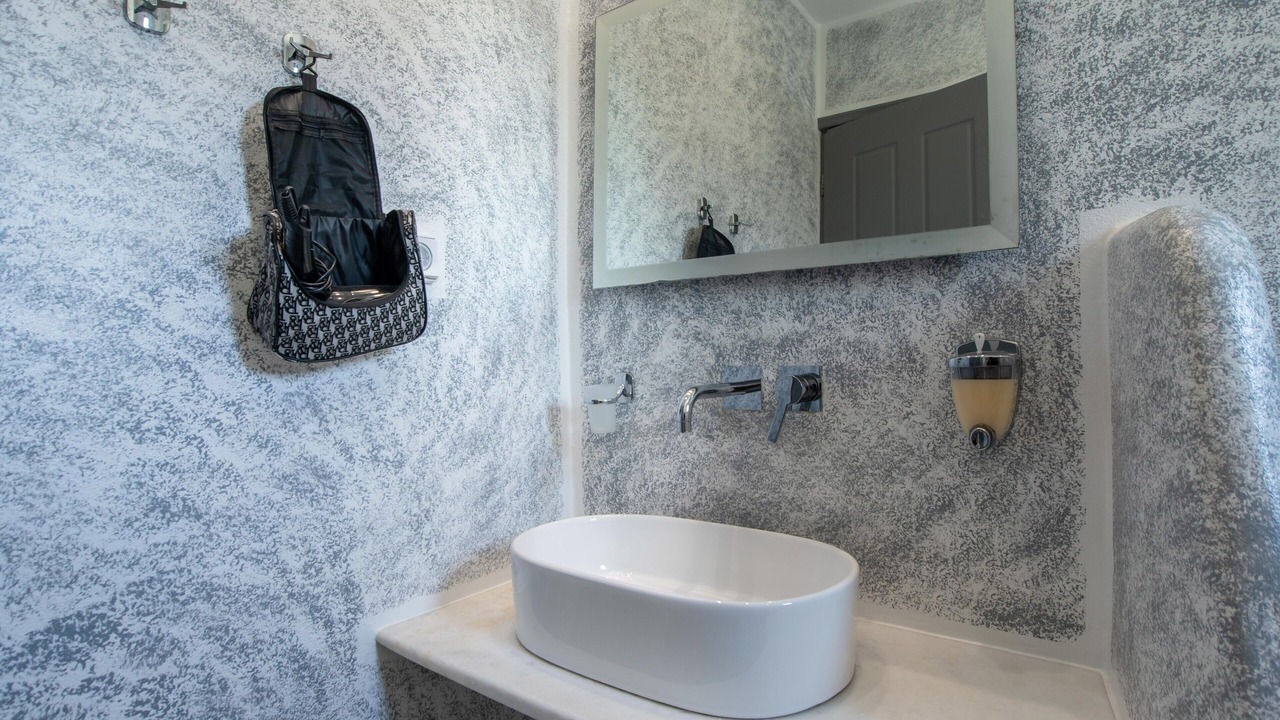 Photo of Bathroom in Engarai
