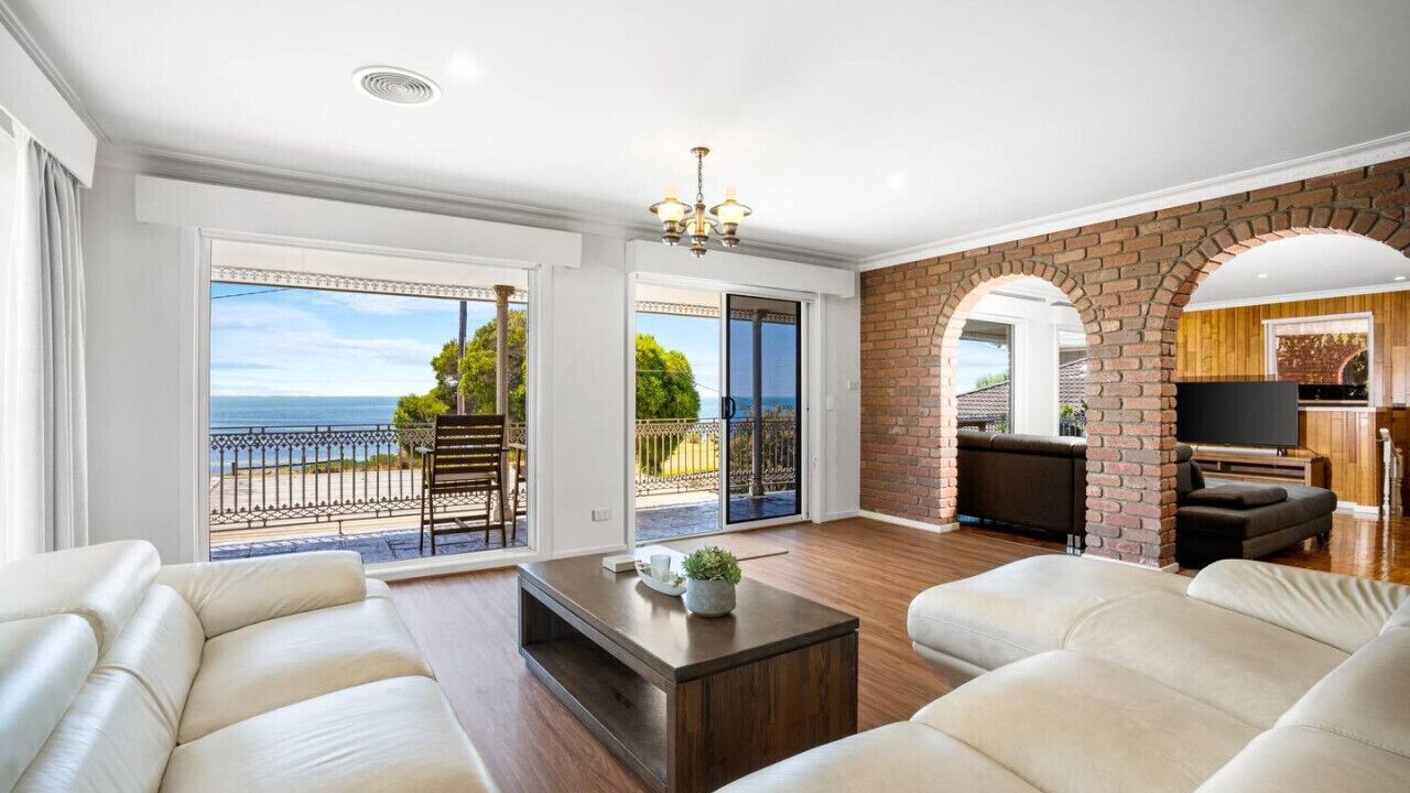 Photo of Livingroom in Clifton Springs
