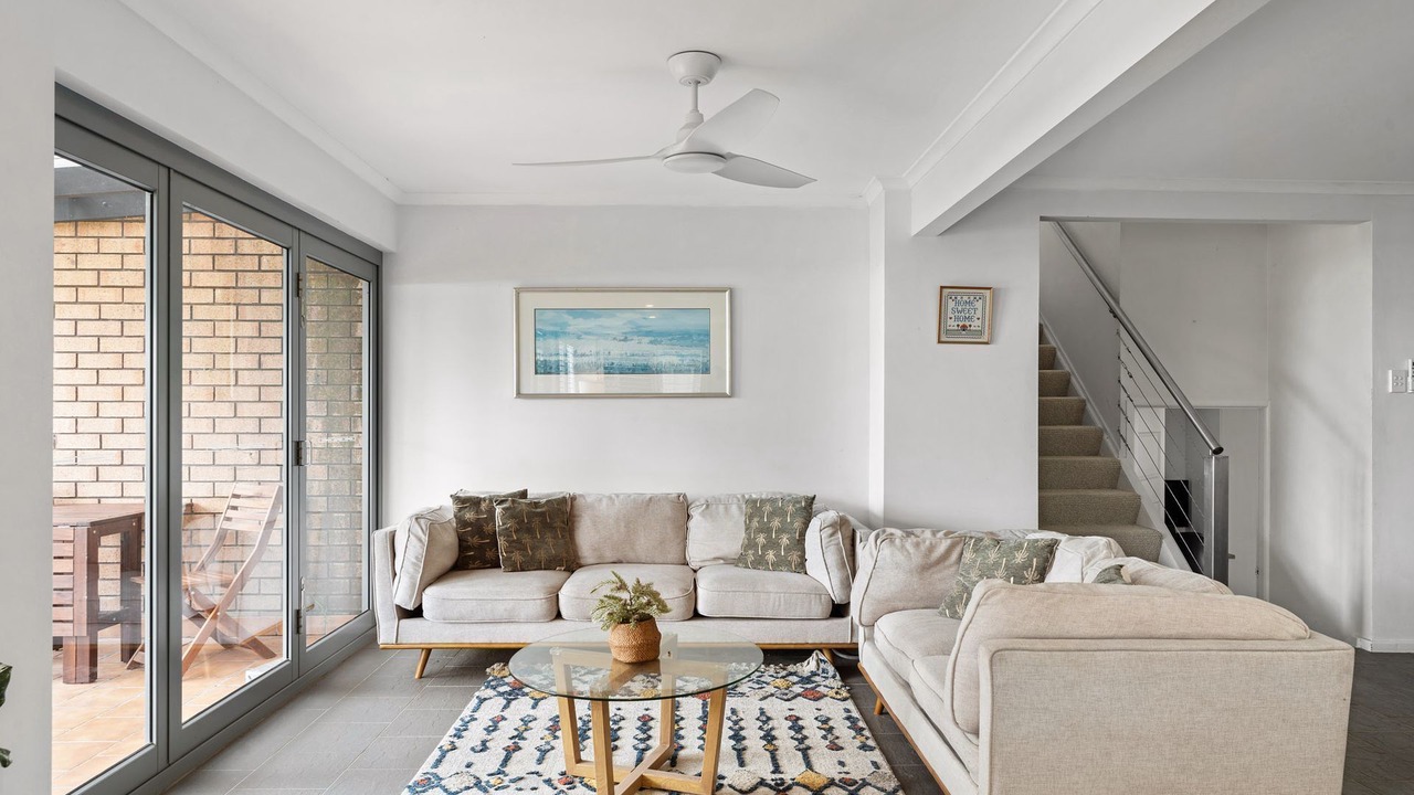 Photo of Livingroom in Killarney Vale