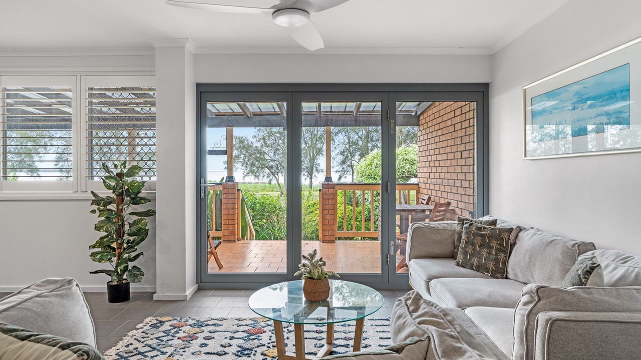 Photo of Livingroom in Killarney Vale