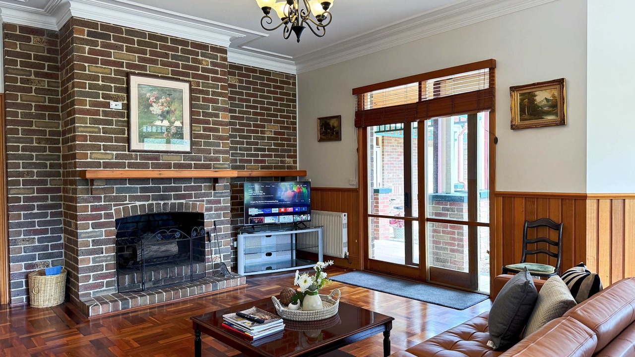 Photo of Livingroom in Garfield