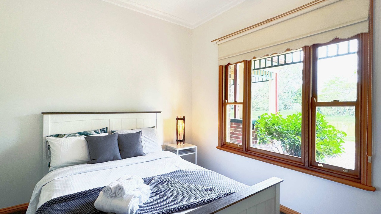 Photo of Bedroom in Garfield