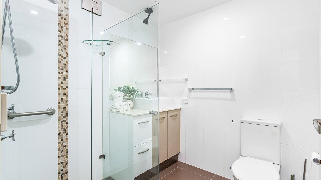 Photo of Bathroom in Biggera Waters