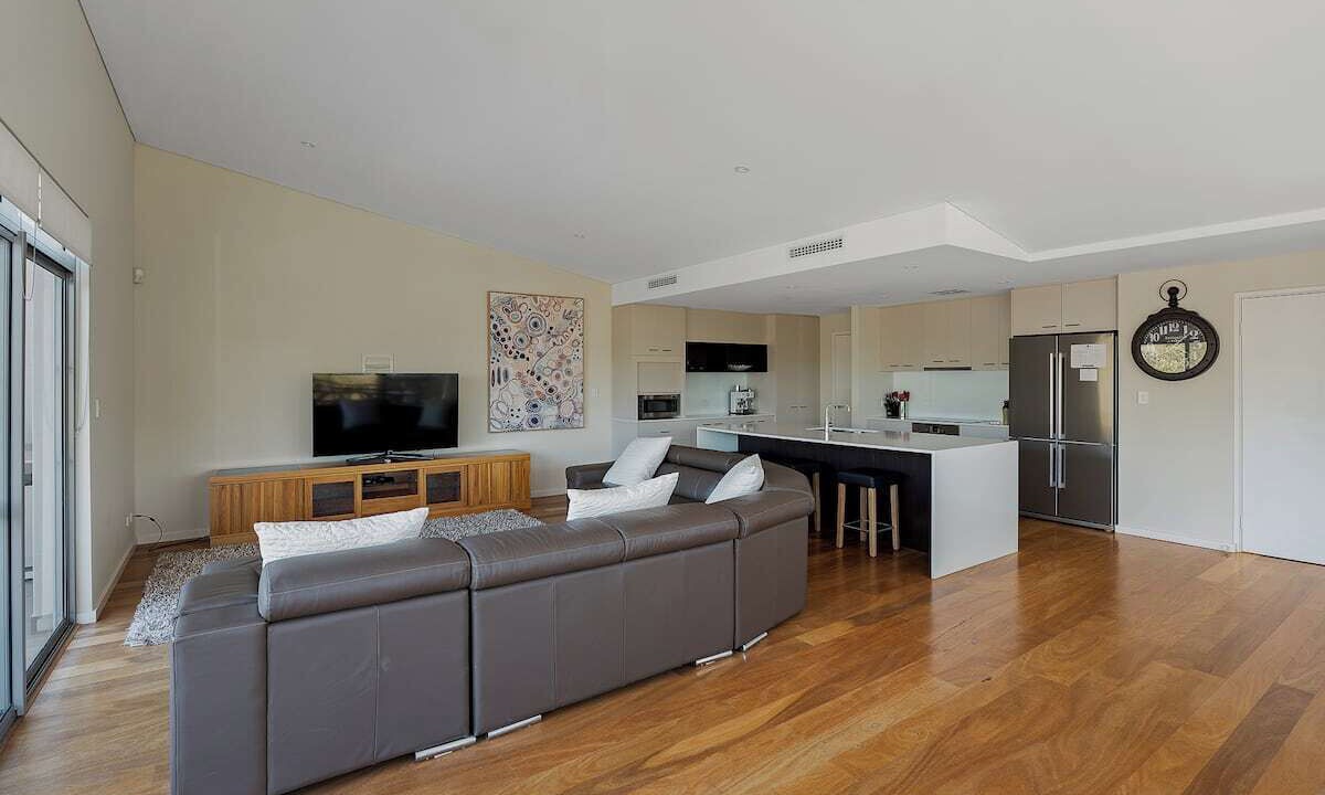 Photo of Livingroom in Eagle Bay