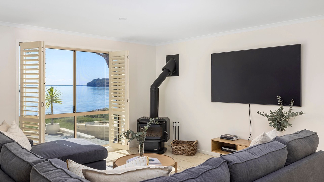 Photo of Livingroom in Salamander Bay