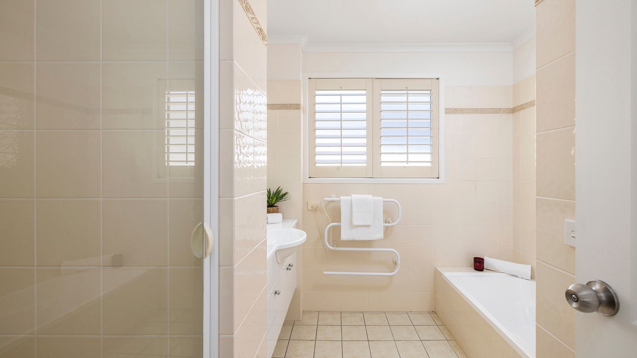Photo of Bathroom in Salamander Bay