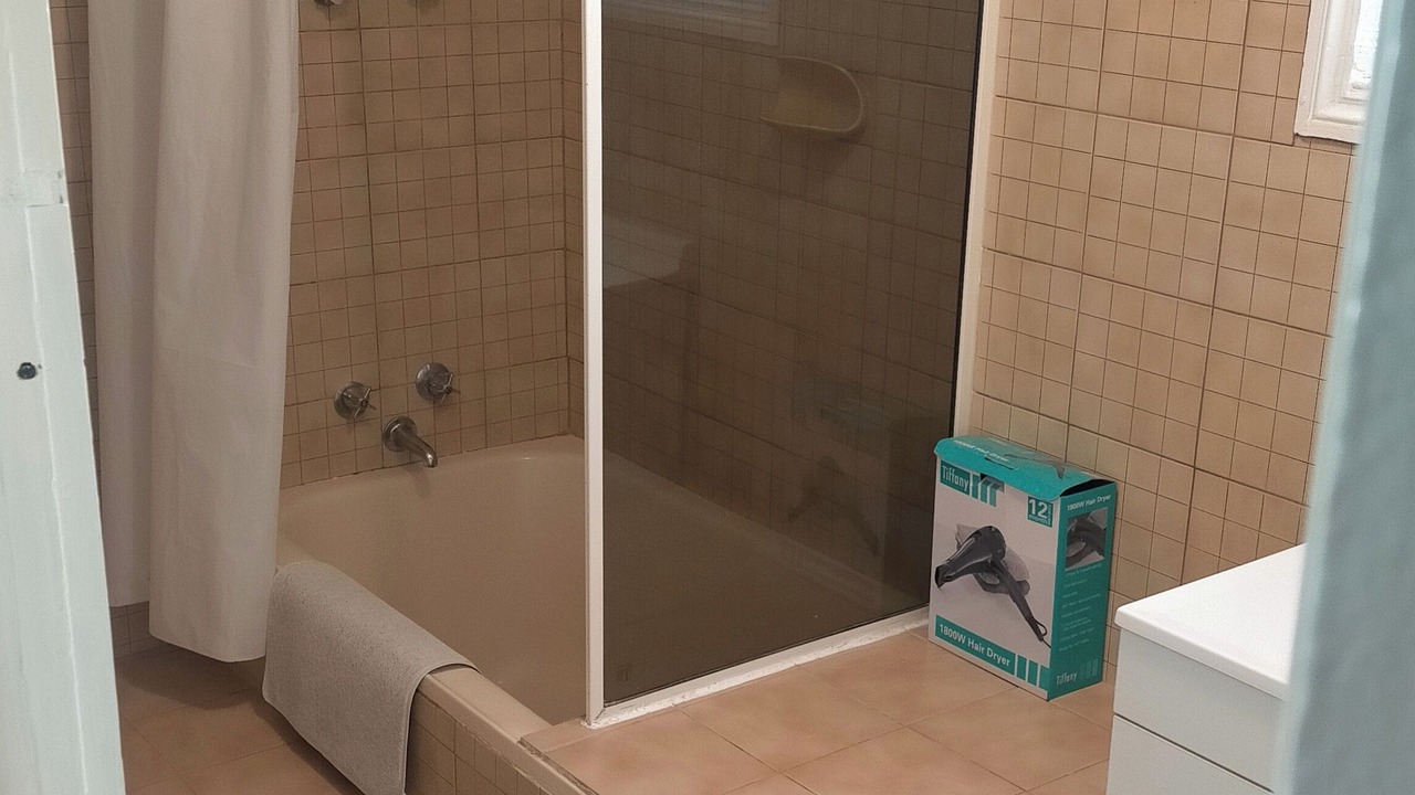 Photo of Bathroom in Wallaroo