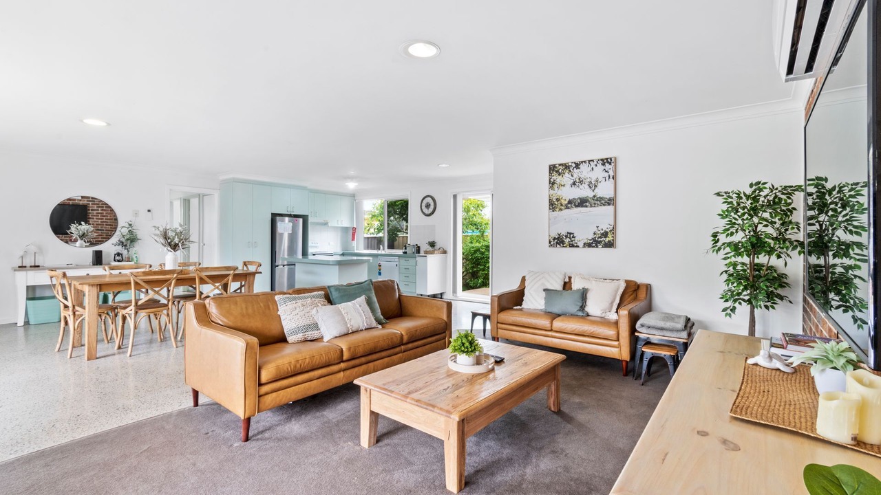 Photo of Livingroom in Maloneys Beach