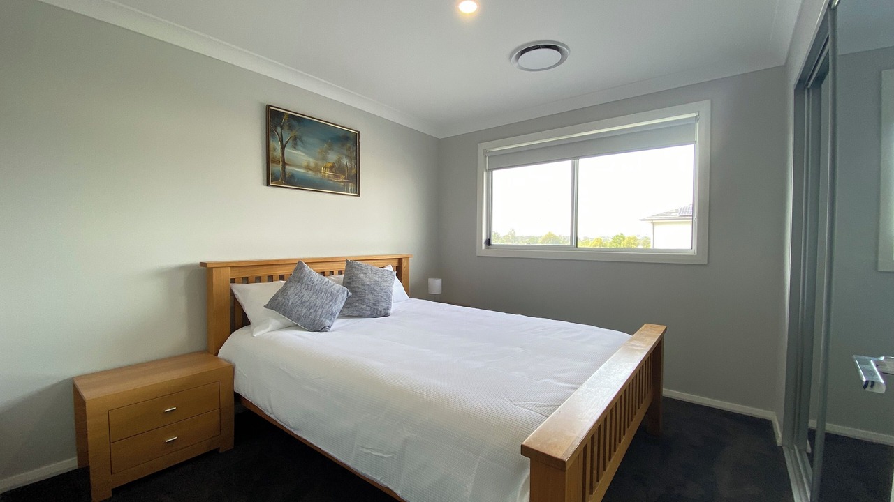 Photo of Bedroom in Gledswood Hills