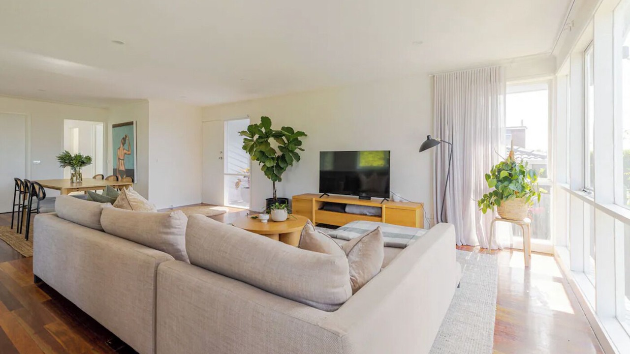 Photo of Livingroom in Clifton Springs
