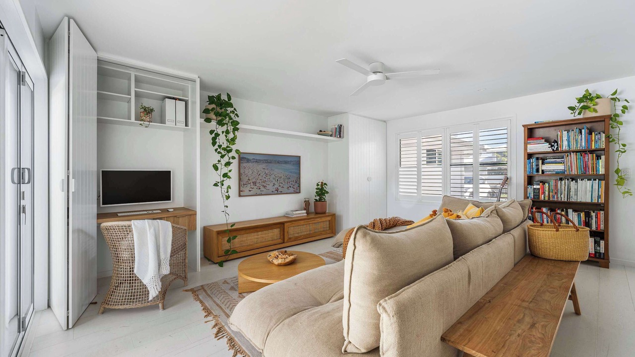 Photo of Livingroom in Burleigh Waters