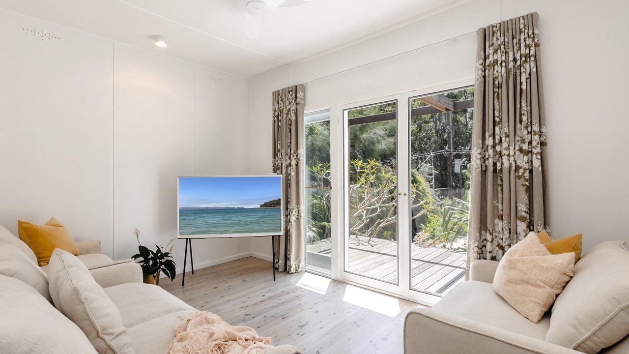 Photo of Livingroom in Macmasters Beach