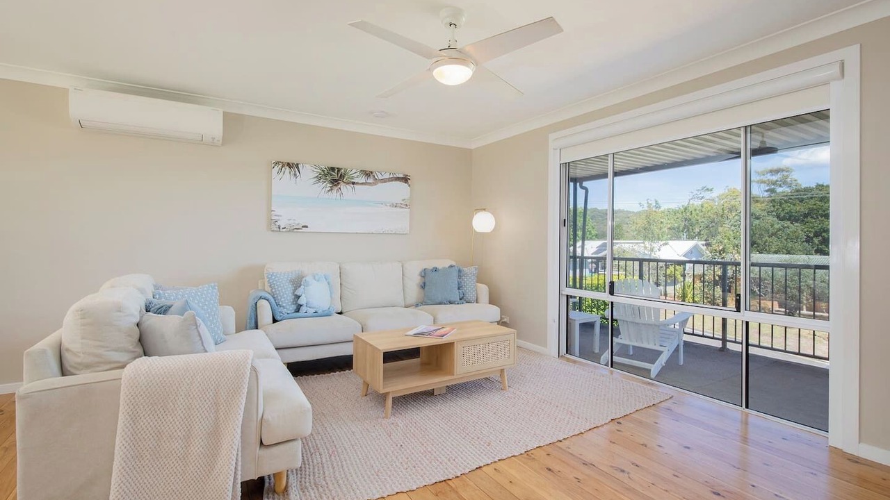 Photo of Outdoor in Caves Beach