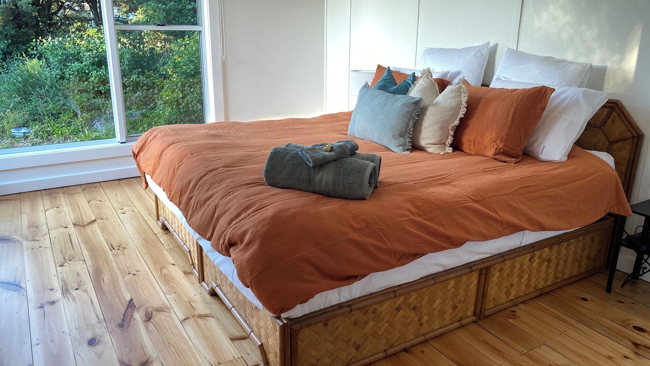Photo of Bedroom in Kingscote