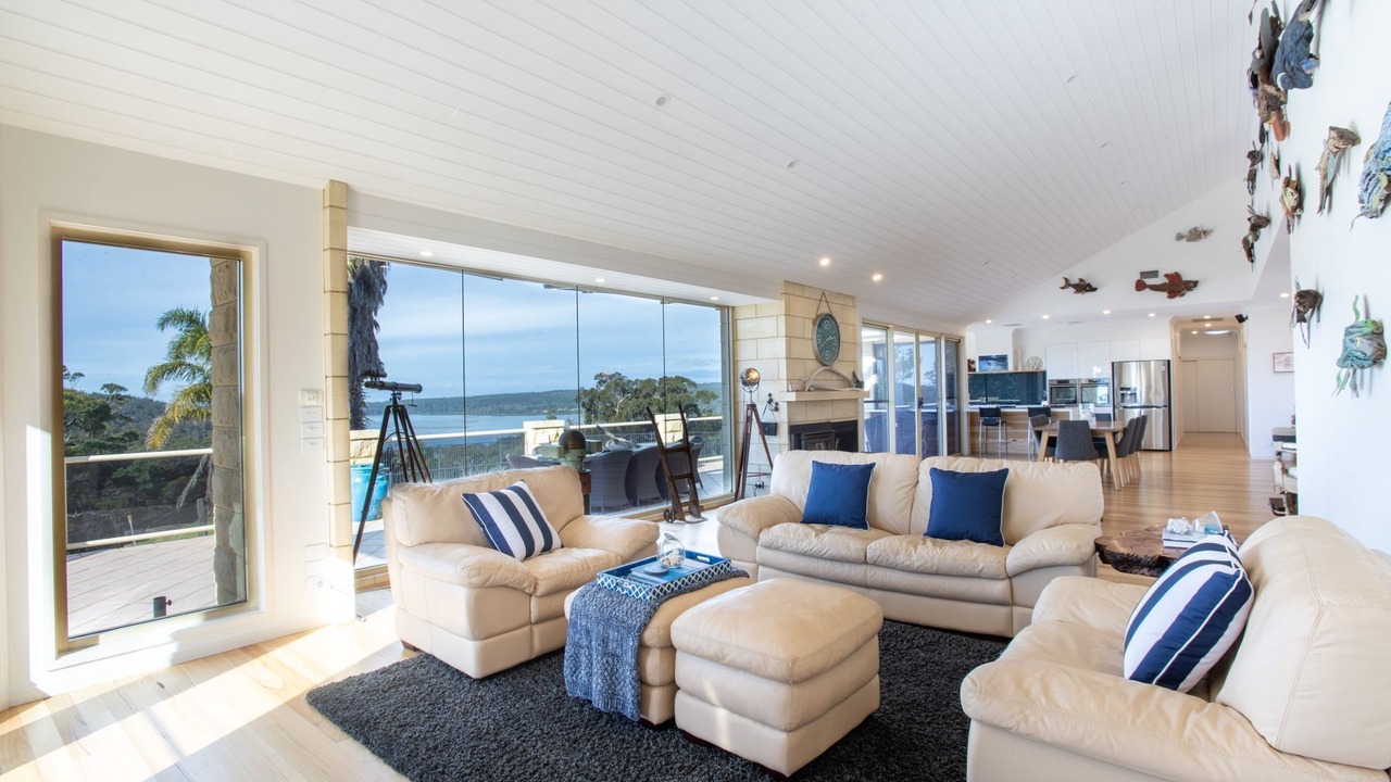 Photo of Livingroom in Broadwater