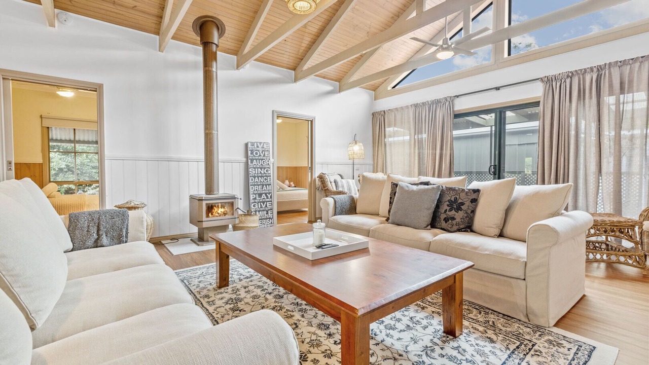 Photo of Livingroom in Raymond Island