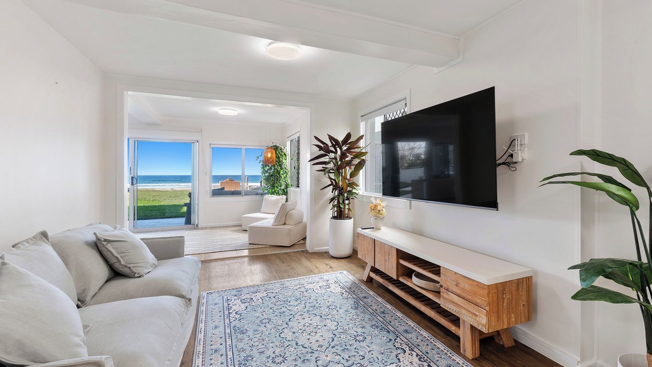 Photo of Livingroom in Palm Beach