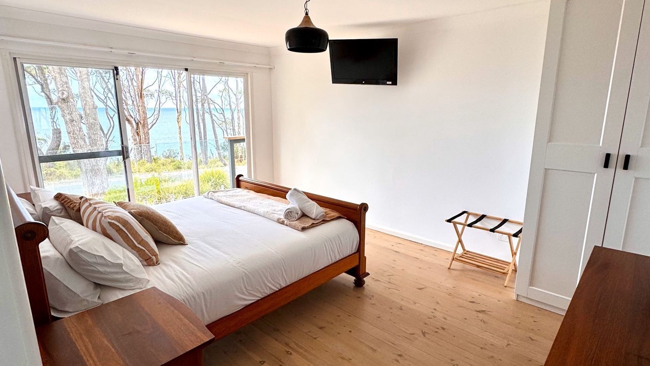 Photo of Bedroom in Depot Beach
