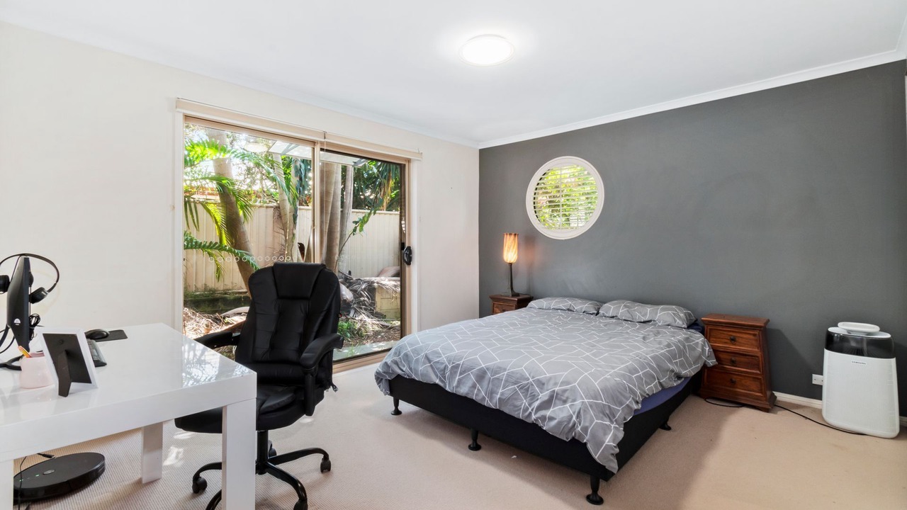Photo of Bedroom in Long Beach