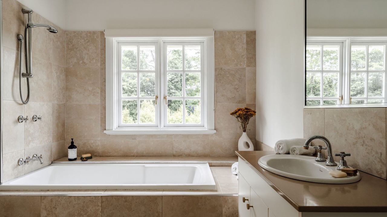 Photo of Bathroom in Coopers Shoot