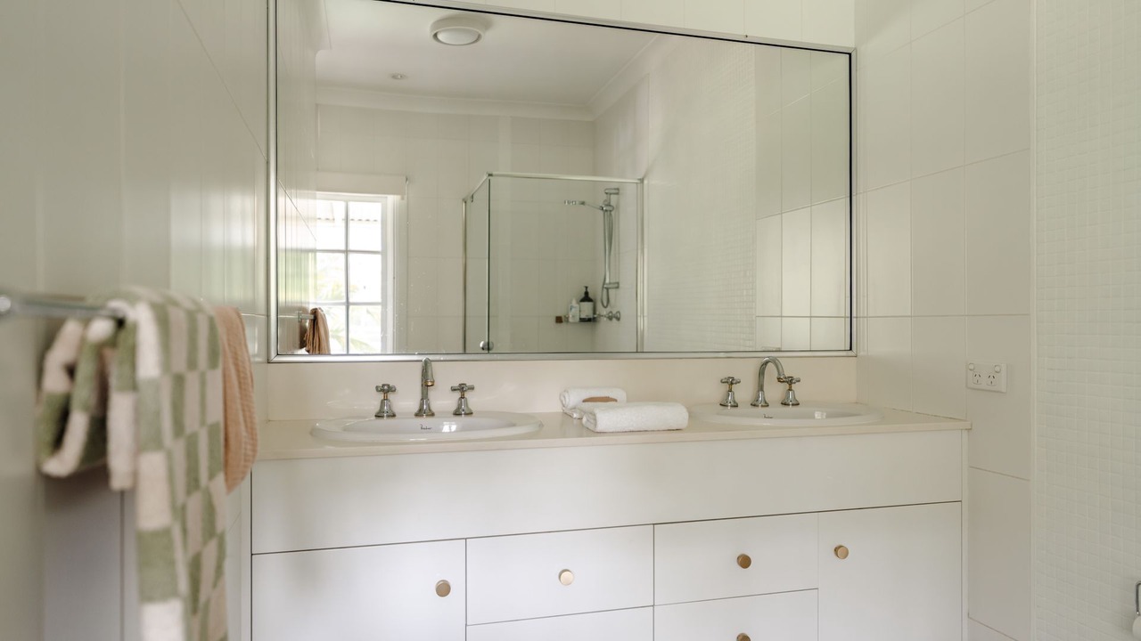 Photo of Bathroom in Coopers Shoot