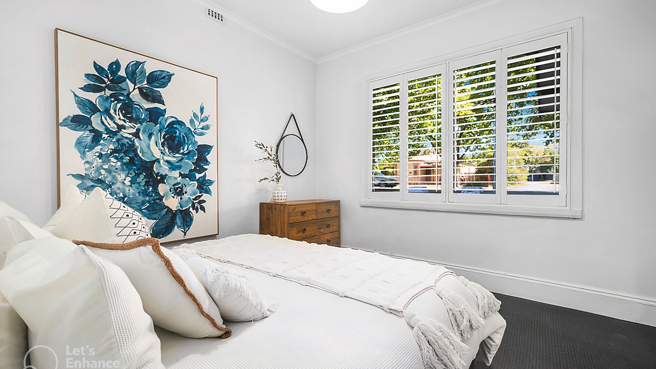 Photo of Bedroom in Orange