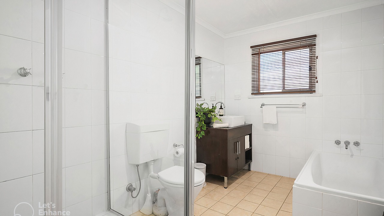 Photo of Bathroom in Orange