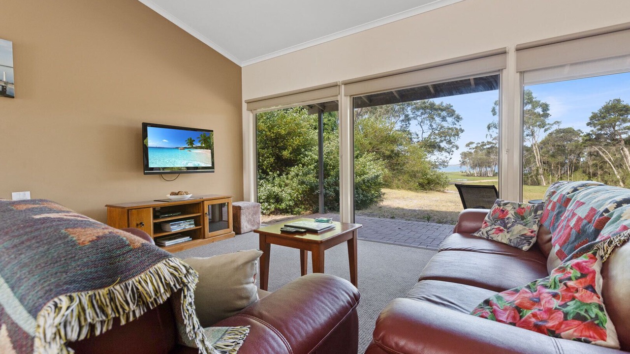 Photo of Livingroom in Forge Creek