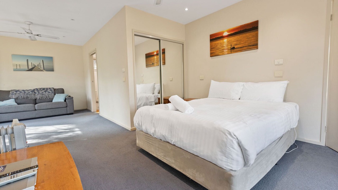 Photo of Bedroom in Forge Creek