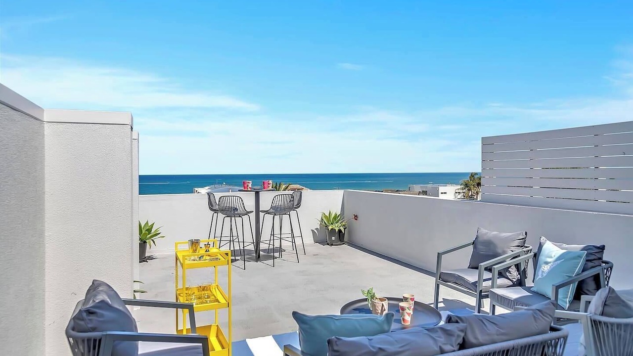 Photo of Patio Balcony in West Beach