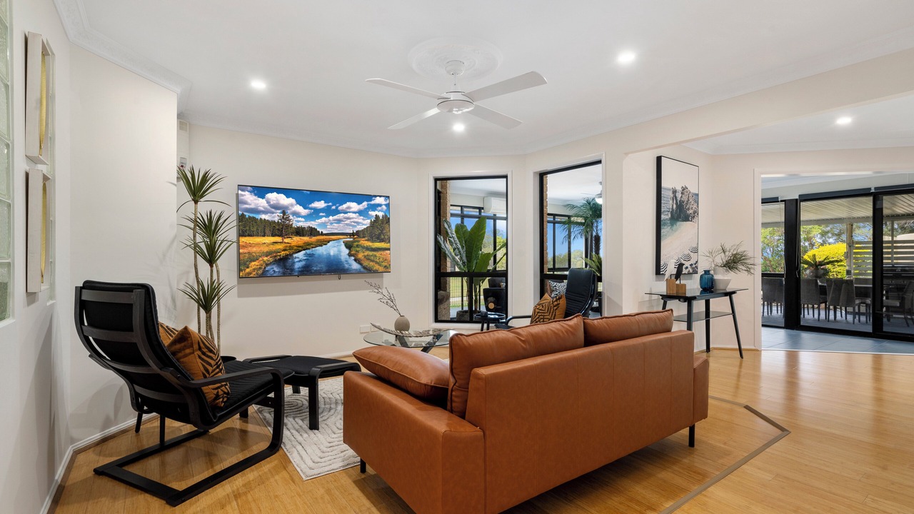 Photo of Livingroom in Sandstone Point