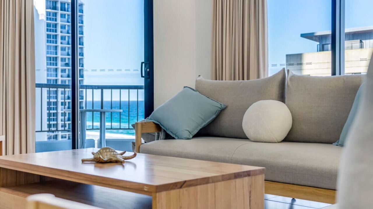 Photo of Livingroom in Main Beach