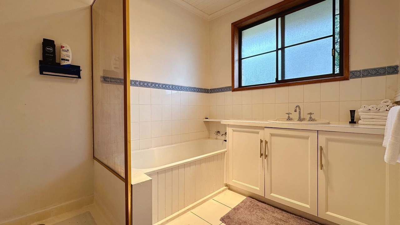 Photo of Bathroom in Seven Mile Beach