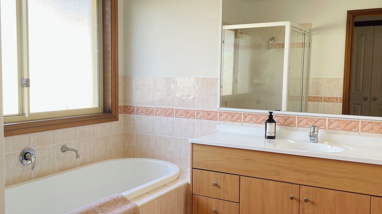 Photo of Bathroom in Shell Cove