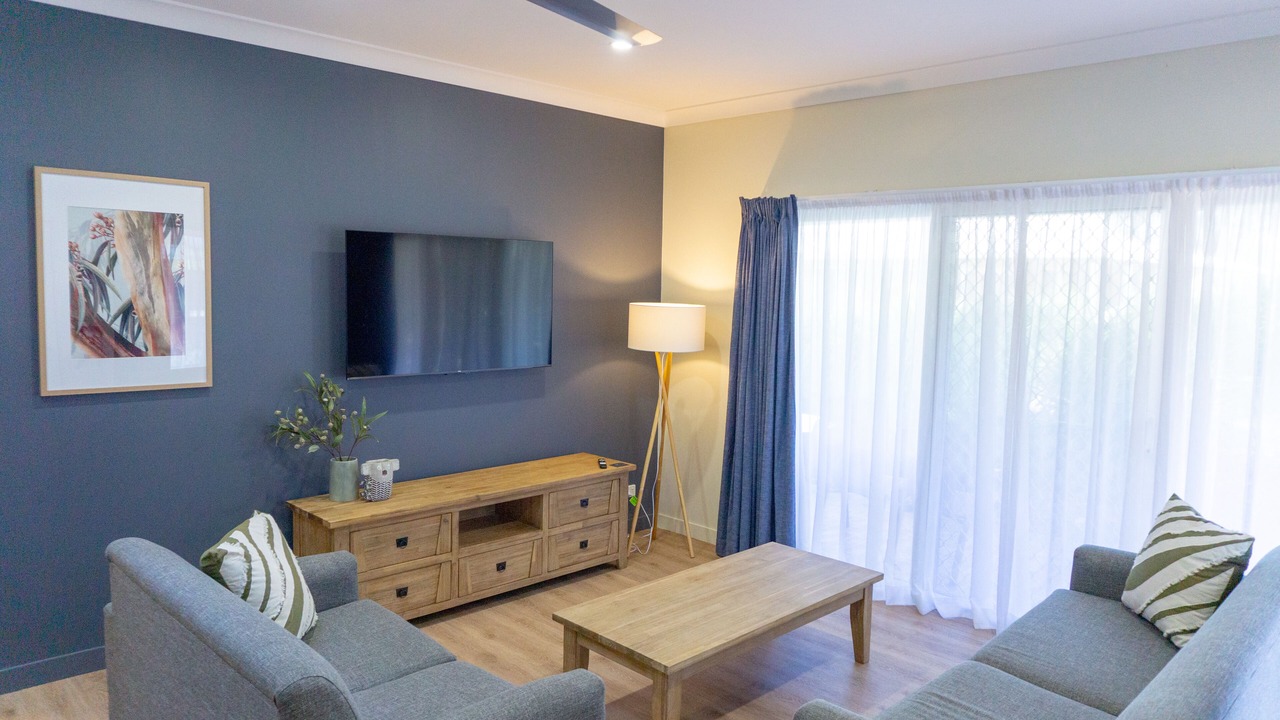 Photo of Livingroom in One Mile