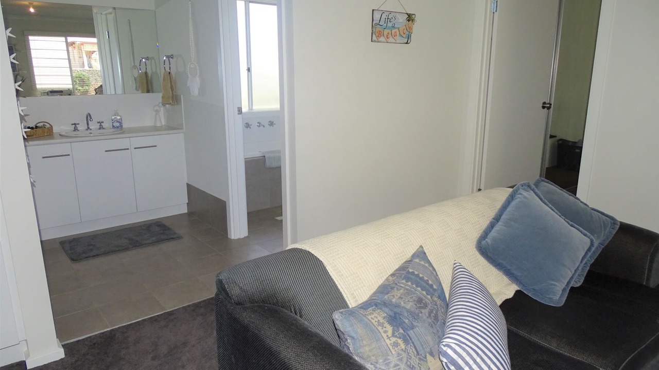 Photo of Livingroom in Moonta Bay