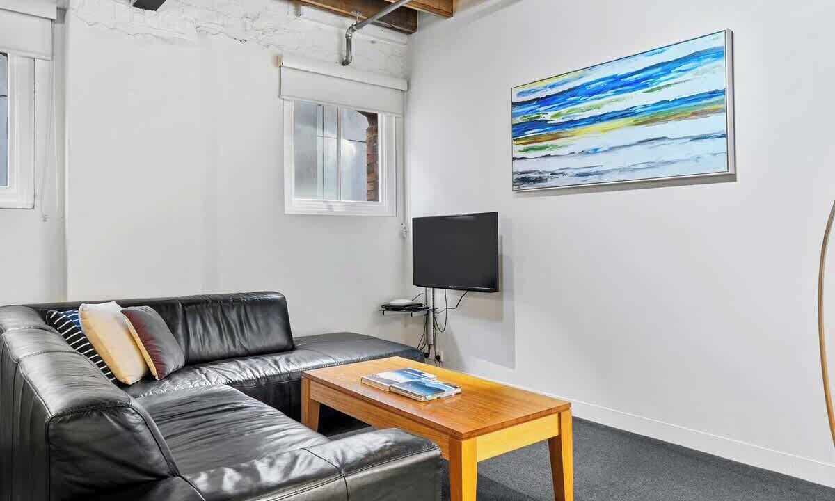 Photo of Livingroom in Sullivan's Cove
