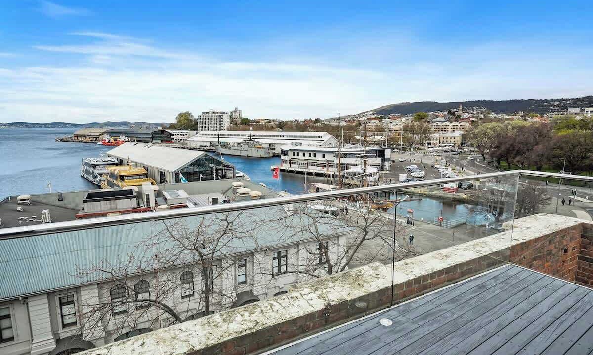 Photo of Outdoor in Sullivan's Cove