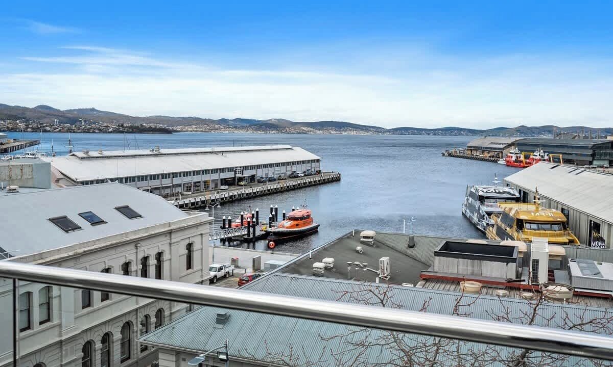 Photo of Outdoor in Sullivan's Cove